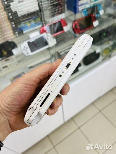 Игровая приставка Sony PSP E1008 Street белая
