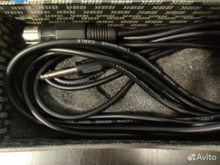 Микрофон BBK DM-618