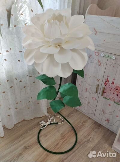 Ростовые светильники и цветы на заказ