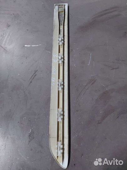 Молдинг двери задний правый на Mercedes w164