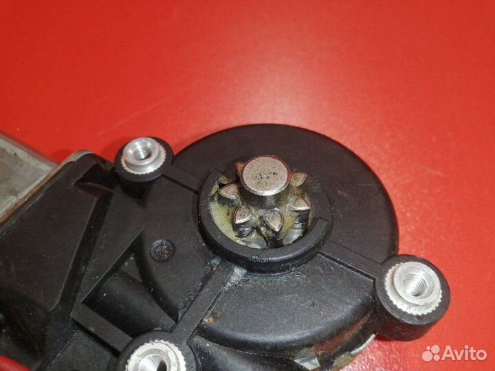 Стеклоподъемник передний левый Lifan X50 W215