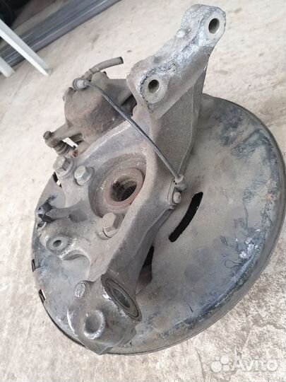 Передний кулак в сборе Опель Инсигния