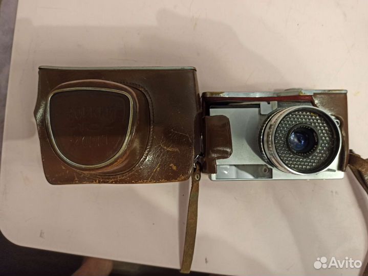 Пленочный фотоаппарат