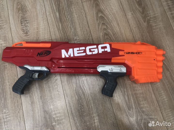 Бластер Nerf Mega Twinshock