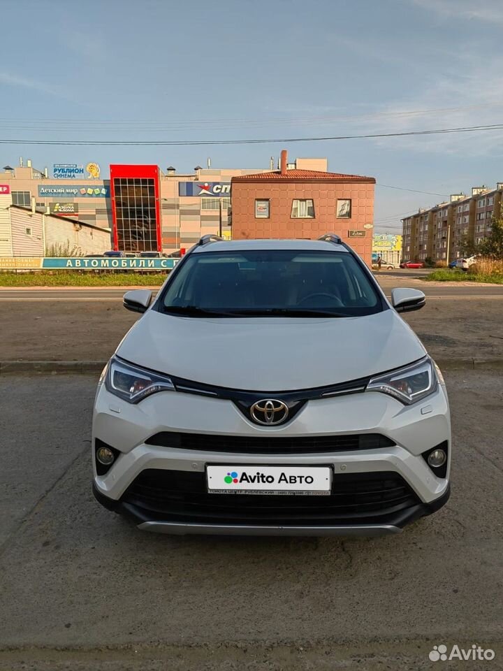 Toyota RAV4 2.5 AT, 2018, 68 000 км