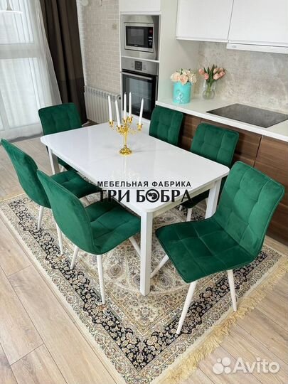 Кухонный стол и стулья