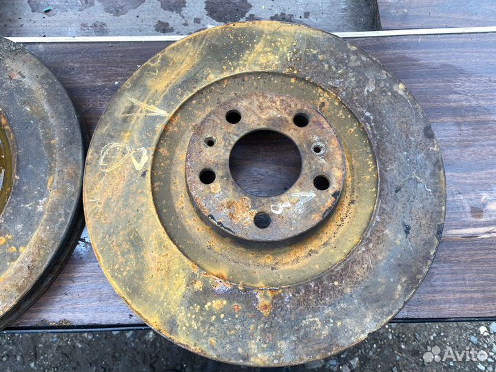 Диски тормозные передние Audi A8 D3 4E