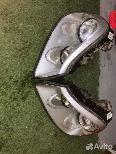 Фара ксеон Porsche Cayenne 957