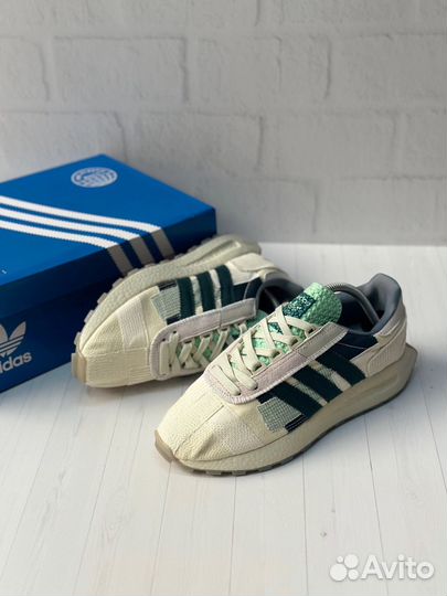 Кроссовки adidas retropy e5