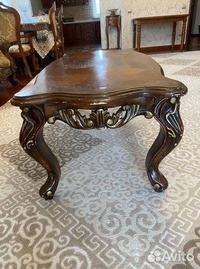 Журнальный стол