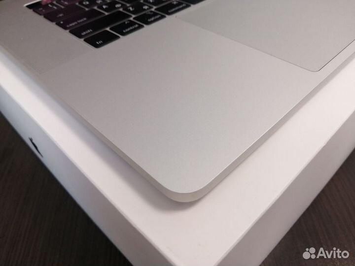 Macbook pro 15 2019 i9/16Gb/500Gb 138 циклов