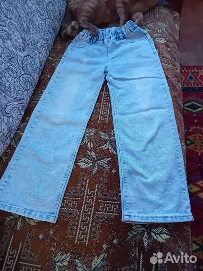 Джинсы широкие