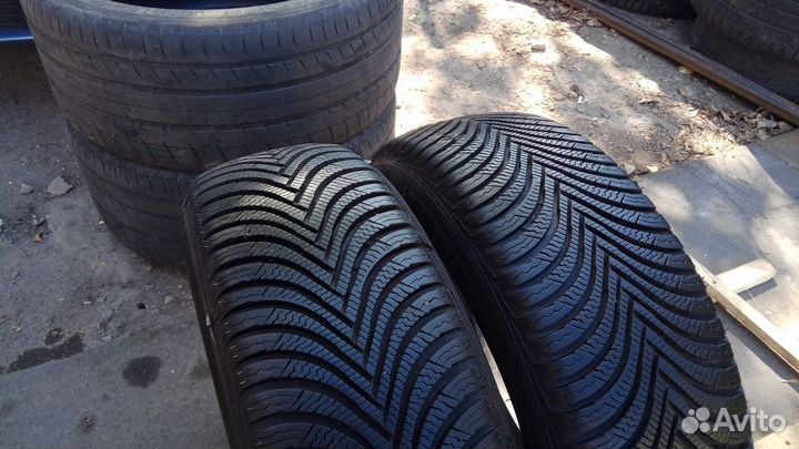 Michelin Alpin 5 215/60 R16 95H