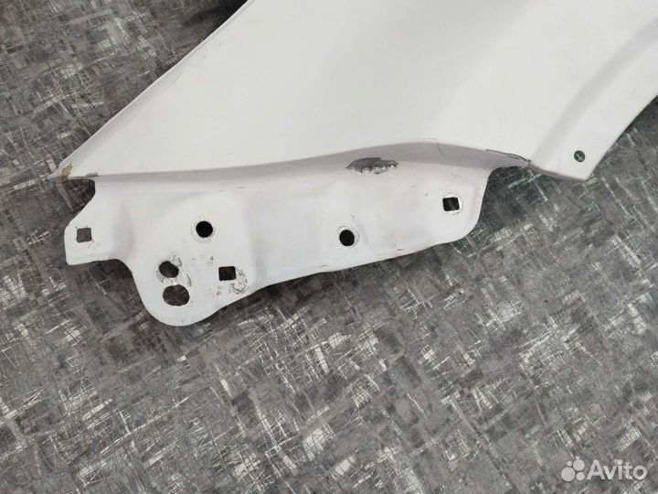 Крыло Рав 4 4 Оригинальное переднее левое 13-19