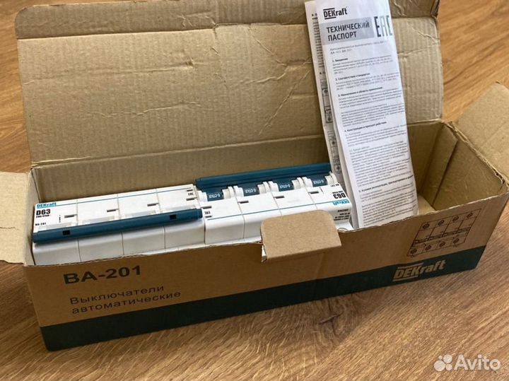 Автоматический выключатель dekraft BA-201 4P 63A