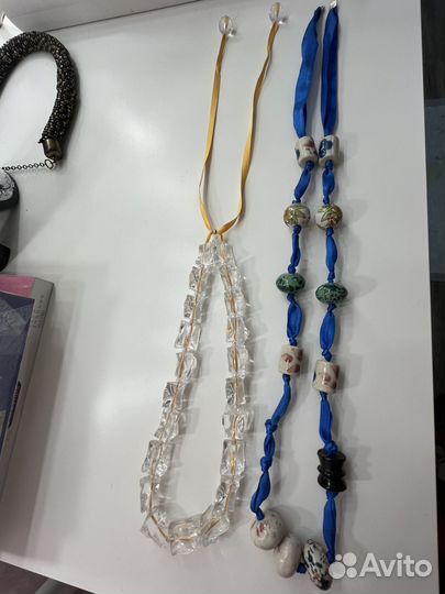 Колье и бусы бижутерия