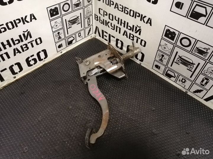 Педаль сцепления с цилиндром Chevrolet Aveo T250