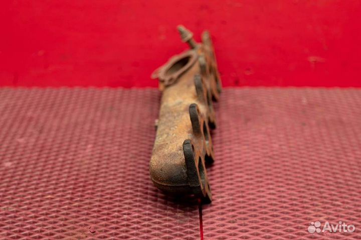 Выпускной коллектор левый Toyota Land Cruiser 200