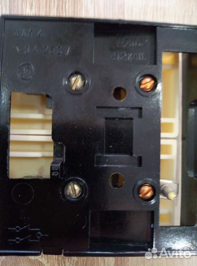 2 -х клавишный выключатель СССР