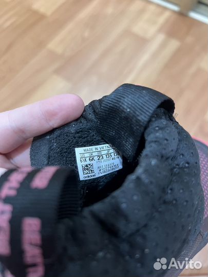 Ботинка adidas детские