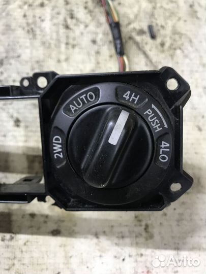 Кнопка многофункциональная Nissan Pathfinder