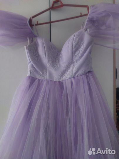 Платье на выпускной в школе