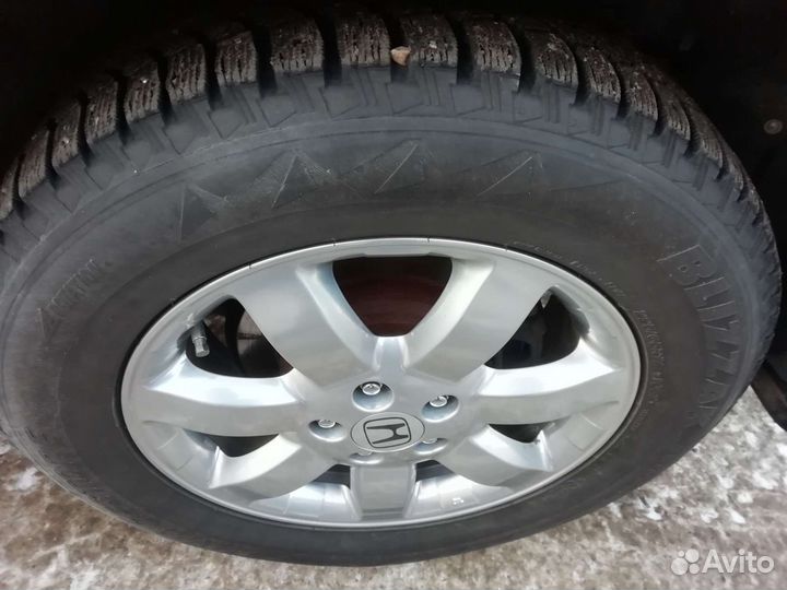 Bridgestone Blizzak Spike-01 225/65 R17 24C