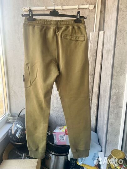 Спортивные штаны stone island