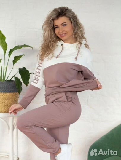 Спортивный костюм женский 50 52