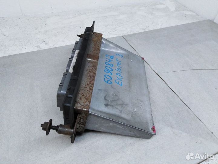 Блок управления двигателем