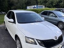 Skoda Octavia 1.6 AT, 2018, 299 000 км, с пробегом, цена 1 190 000 руб.