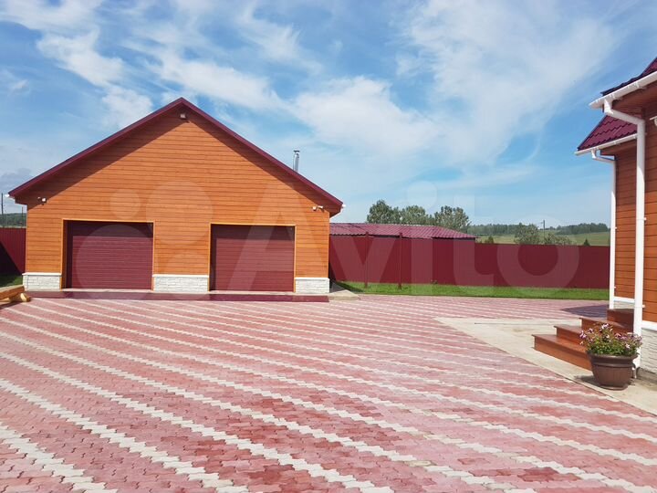 Коттедж 250 м² на участке 30 сот.