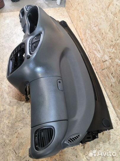 Торпедо Volkswagen Sharan I (1995—2000)