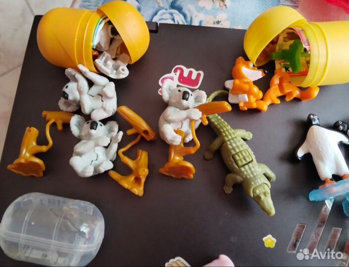 Разные игрушки из Kinder Surprise, Chupa chups,т.д