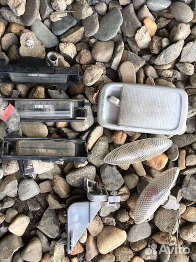 Toyota vitz плафон подсветка