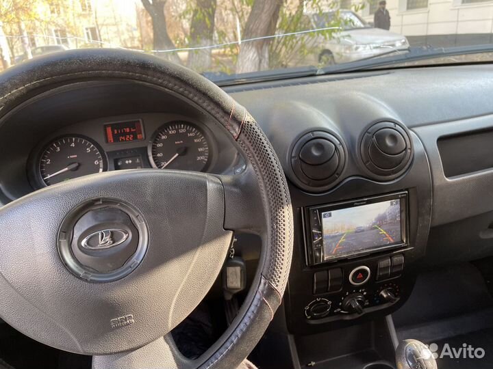 Водитель с личным грузовым фургоном Лада Ларгус