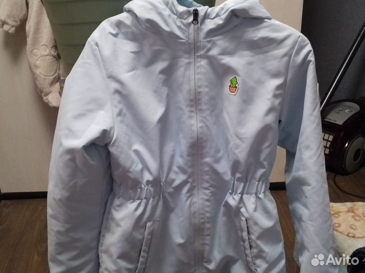 Ветровка и куртка на девочку