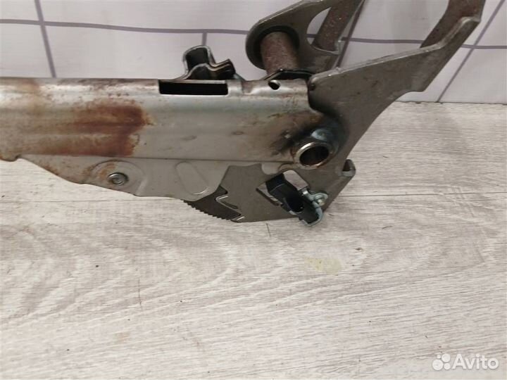 Рычаг стояночного тормоза Ford Focus 2 08-11