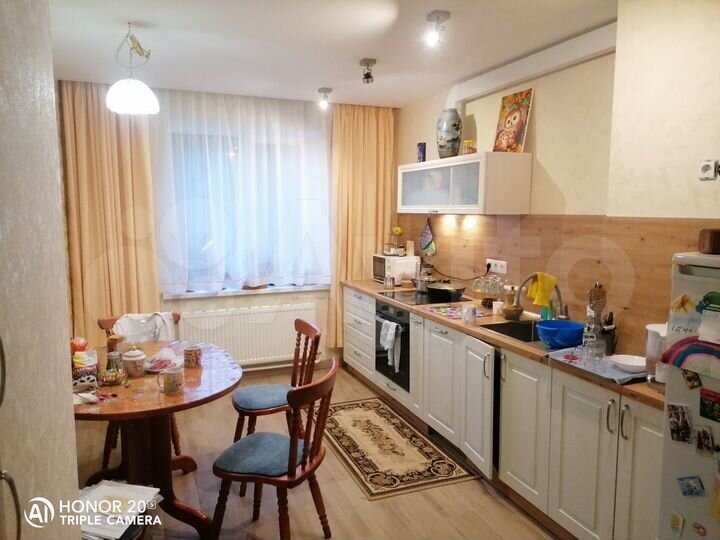 2-к. квартира, 54 м², 1/17 эт.