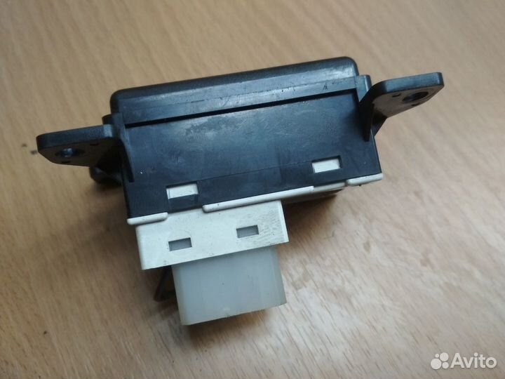 Клавиша корректора фар, Mazda 626 GD