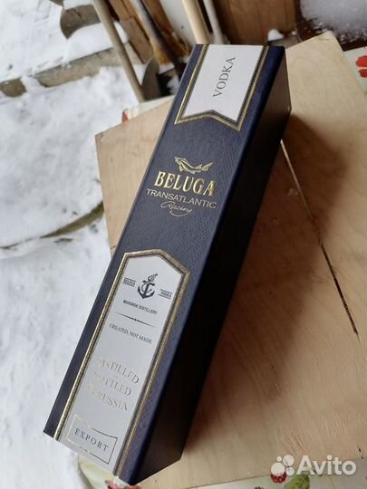 Коробка подарочная от бутылки Белуга