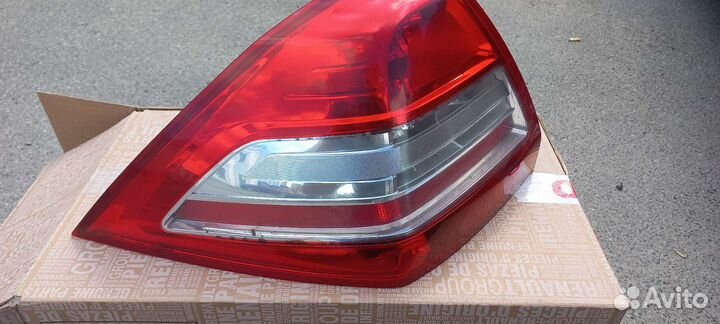Фонарь задний левый б/у оригинал renault megane 2