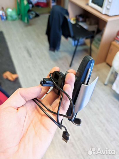 Держатель для телефона с беспроводной зарядкой