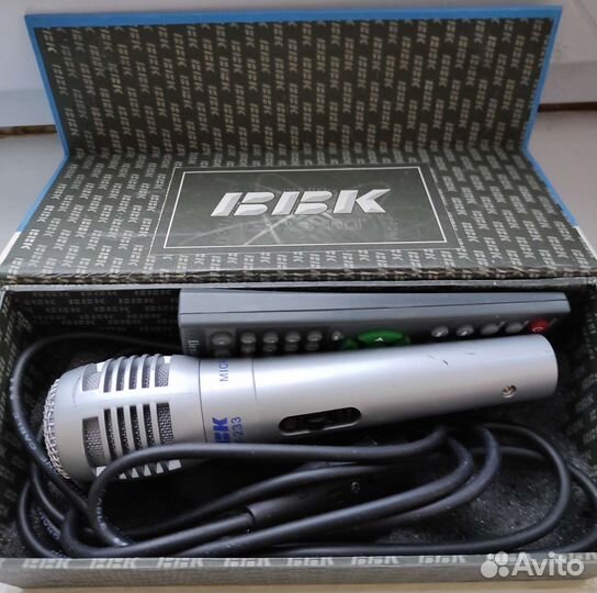 Микрофон для караоке новый