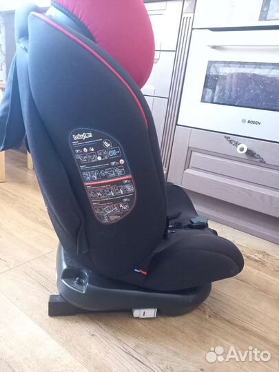 Детскае автокресло babyton