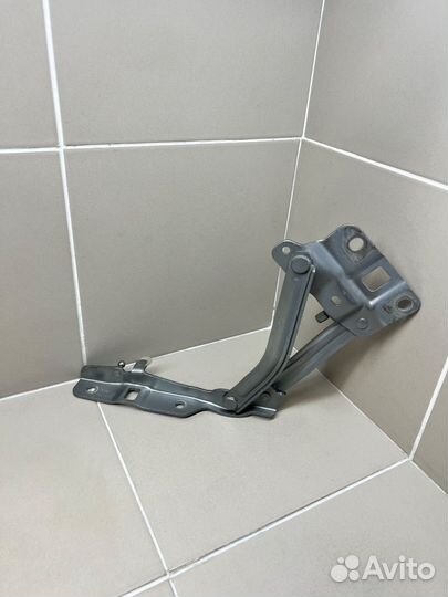 Петля капота левая Omoda C5