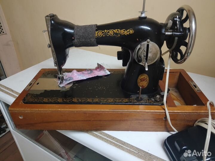 Швейная машина