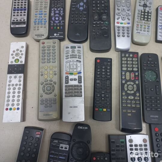 Пульты ду для телевизора 1 лотом