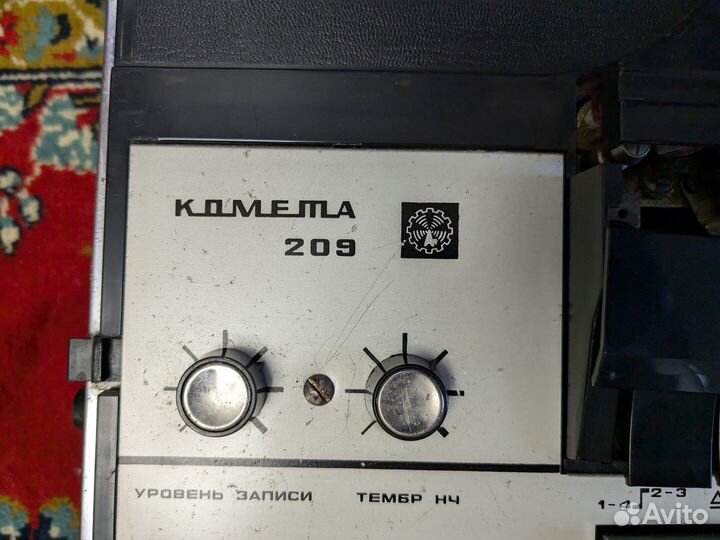 Катушечный магнитофон Комета - 209