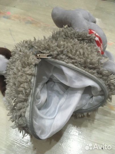 Мягкая игрушка в виде стилизованной мыши или крысы